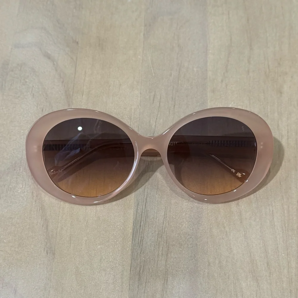 Sunday Somewhere Peach Oval Sunglasses